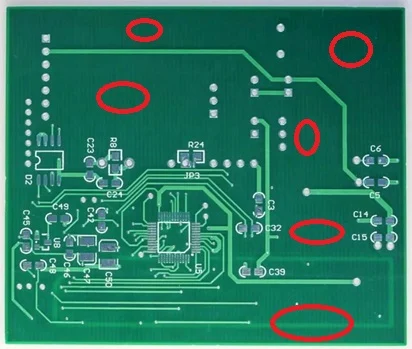 2023/12/Printed-circuit-board-without-copper-pouring.webp